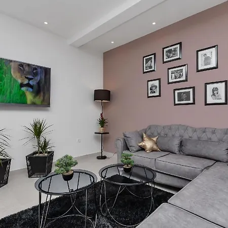 Schoene In Zelenka Mit Grosser Terrasse Apartment *